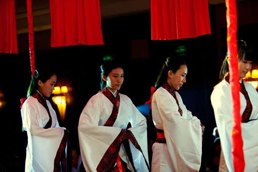 揭秘清朝宫女睡觉为什么不能仰面朝天 揭秘清朝宫女睡觉为什么不能仰面朝天