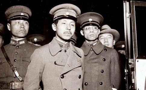 暴打过黄金荣的卢小嘉最后结局是什么?