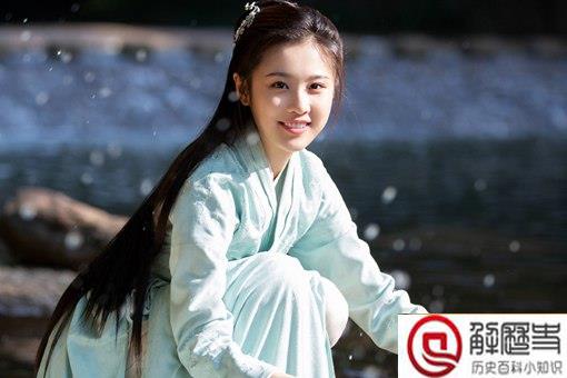 暮白首容夙为什么叫容靖沣城主 容夙和容婳是不是亲姐妹