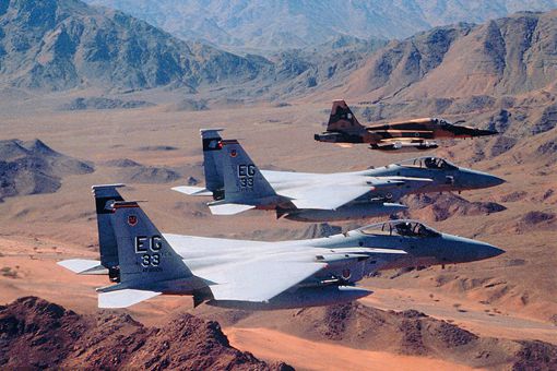 欠钱的都是大爷,伊拉克把自己的债主打灭国了 欠钱的都是大爷,伊拉克把自己的债主打灭国了