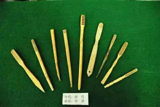 牙刷是谁发明的?牙刷的发明者是中国的一位皇帝