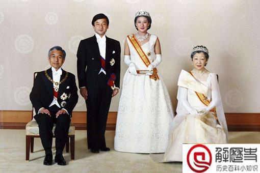 日本天皇没有实权,那么他们每天都干什么?