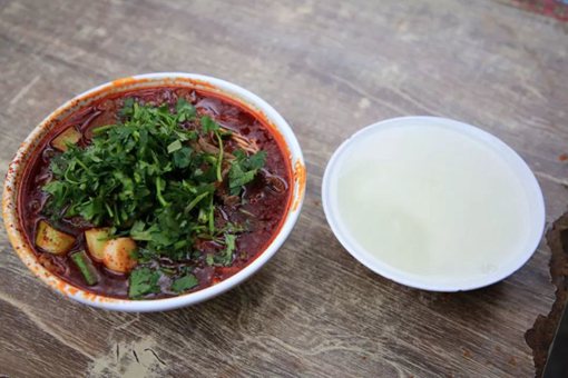 历史上中国哪里的牛肉面最好吃?为什么西北的牛肉面更出名? 历史上中国哪里的牛肉面最好吃?为什么西北的牛肉面更出名?