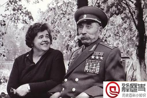 布琼尼元帅为什么没死?这其中有什么关系?