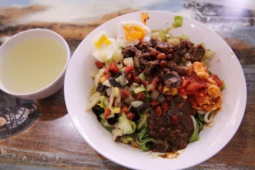 历史上中国哪里的牛肉面最好吃?为什么西北的牛肉面更出名? 历史上中国哪里的牛肉面最好吃?为什么西北的牛肉面更出名?