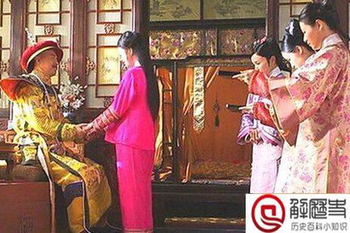 康熙一夜翻牌30个妃子 康熙一夜30个妃子真的吗