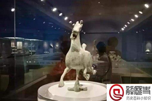 马踏飞燕为何不拍正面?正面照究竟是什么样子的?