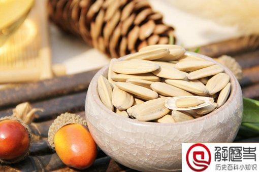 古人喜不喜欢嗑瓜子?嗑瓜子有着怎样的历史