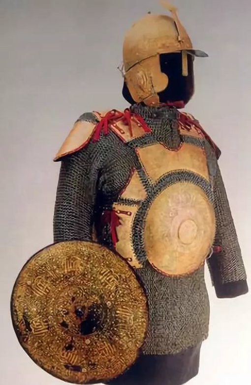 东方和西方的板甲有什么区别?板甲和铠甲有什么不一样?