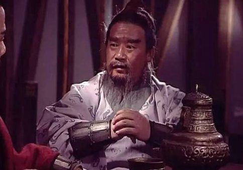 董卓手下为什么都选择背叛他?董卓指派冀州牧却死的最窝囊 董卓手下为什么都选择背叛他?董卓指派冀州牧却死的最窝囊