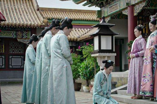 清朝时期,选秀女和选宫女有什么不同?