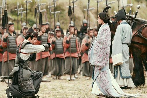 汉献帝主动让位曹操和曹丕为什么都不接受?汉献帝是真不想当皇帝么?