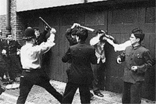 谭锦镛是谁 谭锦镛为何跳桥自杀