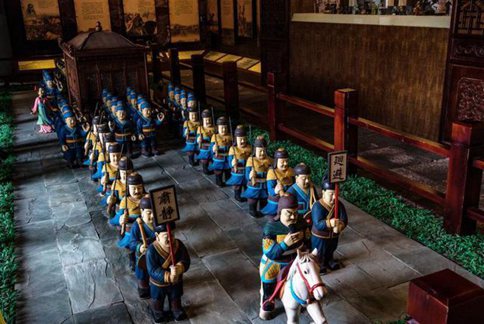 古代轿子为什么叫八抬大轿?皇帝做的轿子一般几个人抬?