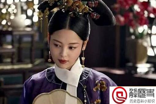 清朝妃子脖子上的白布条有什么作用?仅仅只是装饰吗?