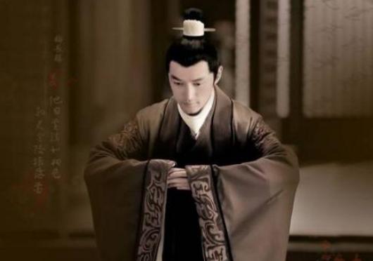 古代人袖子里面为什么能藏东西的?难道不会掉出来吗?