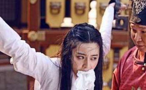 古时候如果后宫娘娘来了例假皇上要临幸该怎么办? 古时候如果后宫娘娘来了例假皇上要临幸该怎么办?