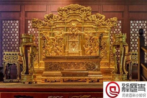 故宫龙椅为什么不能坐 坐故宫龙椅的下场会如何