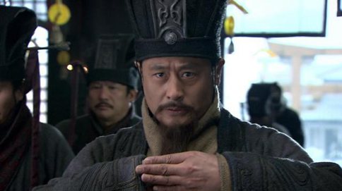 荀彧为什么不愿意曹操称帝?荀彧想恢复汉室为什么还选择曹操? 荀彧为什么不愿意曹操称帝?荀彧想恢复汉室为什么还选择曹操?