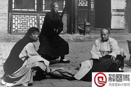 清宫太监打板子能把豆腐里面打碎外面却完好无损?