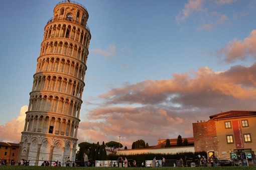 世界十大危险建筑 中国悬空寺上榜