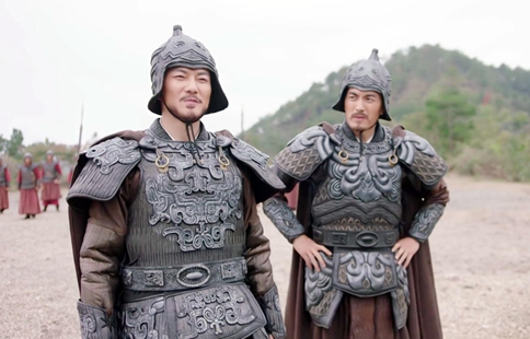 马稷镇守街亭时诸葛亮在干嘛?诸葛亮为什么不加强街亭防守?