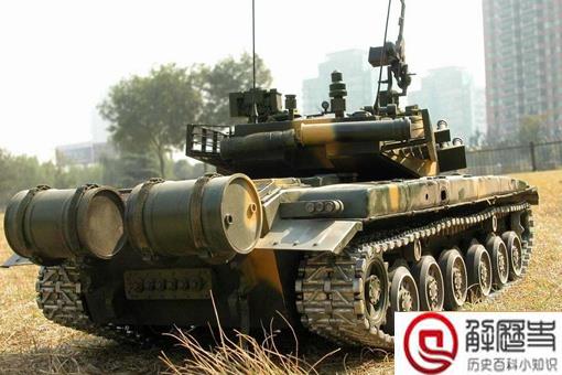 士兵在坦克里面是怎么解决内急问题的?