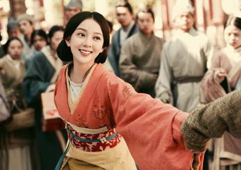 曹操喜欢甄宓么?曹家父子三人都喜欢甄宓?