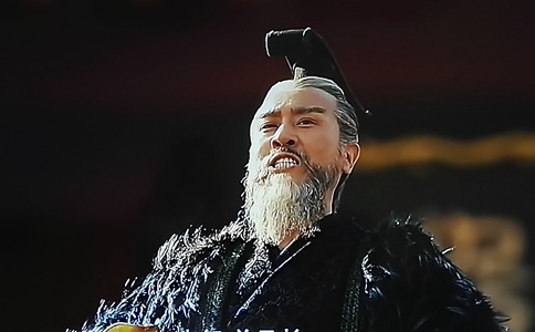 为什么感觉易中天是一个曹操吹? 为什么感觉易中天是一个曹操吹?