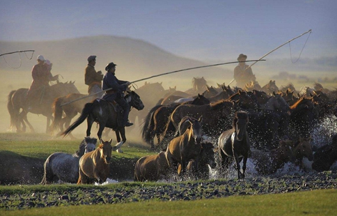 河套地区是现在的什么地方?河套地区在古达是很重要的位置么?