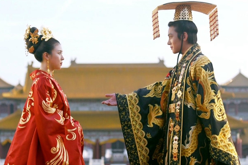 孝庄文皇后爱顺治、多尔衮、皇太极说比较多一点?