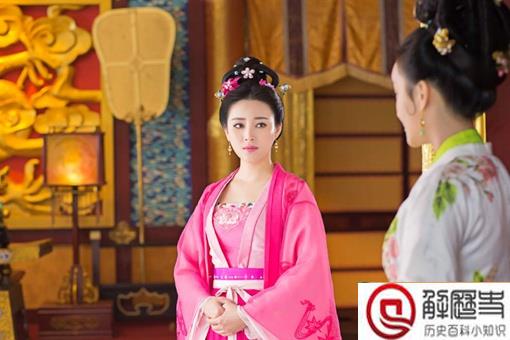 刘娥死前为何一直扯衣服?或许在暗示死亡原因