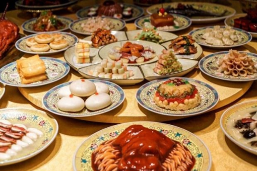 古代皇室贵族和普通百姓的饭菜有什么区别?皇帝一定吃的更好么 古代皇室贵族和普通百姓的饭菜有什么区别?皇帝一定吃的更好么