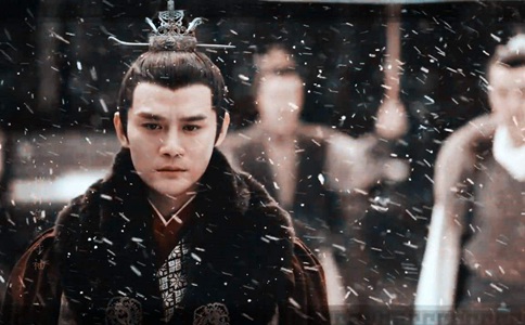 盘点历史上最胖的那些皇帝们,竟然有人直接把龙椅坐成两半