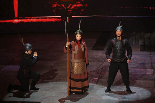 妇好使用的兵器真的有七十斤吗?妇好是怎么使用上七十斤的青铜兵器的?