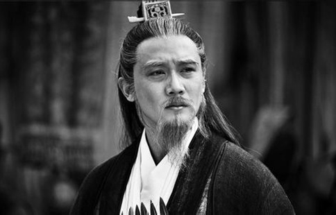 诸葛亮北伐时为什么将领年纪都很大了?蜀国真的没人用么