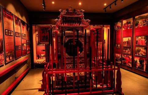 古代轿子为什么叫八抬大轿?皇帝做的轿子一般几个人抬?