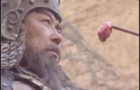 关羽刮骨疗伤为什么不用麻药?给关羽刮骨疗伤的人到底是谁?