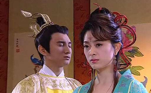 缠足是从什么时候兴起的?中国史上第一个缠足女人是谁? 缠足是从什么时候兴起的?中国史上第一个缠足女人是谁?