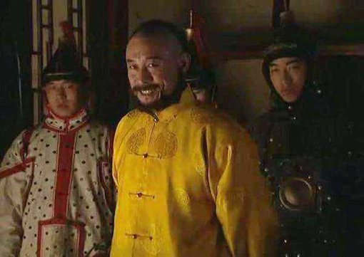 清朝皇帝的黄马褂是用来干嘛的?什么人有资格穿黄马褂?