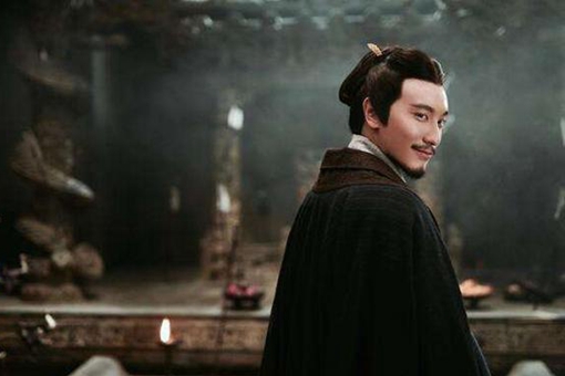 赤壁之战贾诩为什么不帮曹操出谋划策?贾诩和曹操不和么?