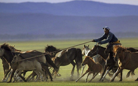 古代北方游牧民族为什么不洗澡?一辈子只洗三次澡是真的吗