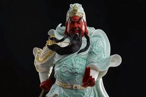 关羽的雕像为什么闭着眼?如果睁眼会怎样? 关羽的雕像为什么闭着眼?如果睁眼会怎样?