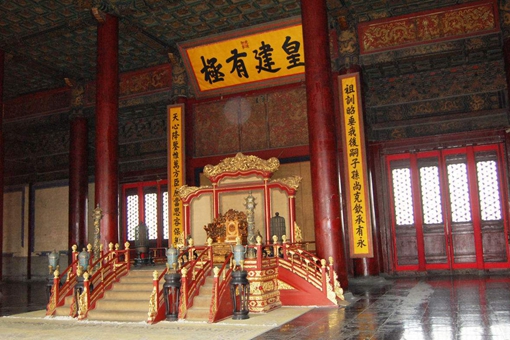 古代皇帝如果听不懂大臣的方言怎么办?皇帝上朝有翻译么? 古代皇帝如果听不懂大臣的方言怎么办?皇帝上朝有翻译么?