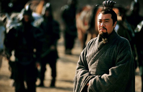 诸葛亮为什么不听刘备的遗言?用人能力刘备远强于诸葛亮