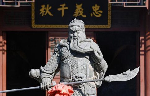 为什么张飞的女儿都嫁给了刘禅?刘禅怎么不娶关羽的女儿?