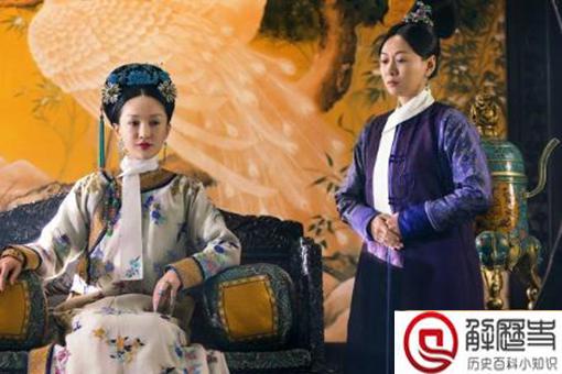 清朝妃子脖子上的白布条有什么作用?仅仅只是装饰吗?