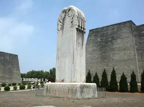 陕西省乾陵61尊石像为什么没有头 是人为破坏还是原本设计 陕西省乾陵61尊石像为什么没有头 是人为破坏还是原本设计