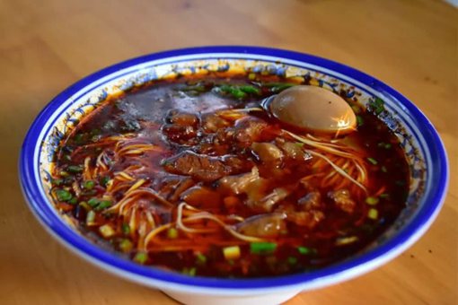 历史上中国哪里的牛肉面最好吃?为什么西北的牛肉面更出名? 历史上中国哪里的牛肉面最好吃?为什么西北的牛肉面更出名?