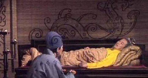 刘备死后刘禅没能力治国为什么没人造反?刘禅把刘备用作挡箭牌 刘备死后刘禅没能力治国为什么没人造反?刘禅把刘备用作挡箭牌